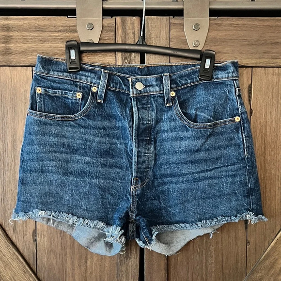 Levi's 501® Original Fit High-Rise Button Fly Jean Shorts Dark Wash Size 32 EUC - Picture 4 of 12